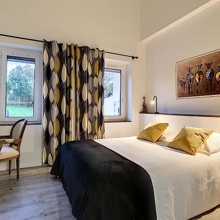La Ferme De Pham Bed & Breakfast Belberaud Dış mekan fotoğraf