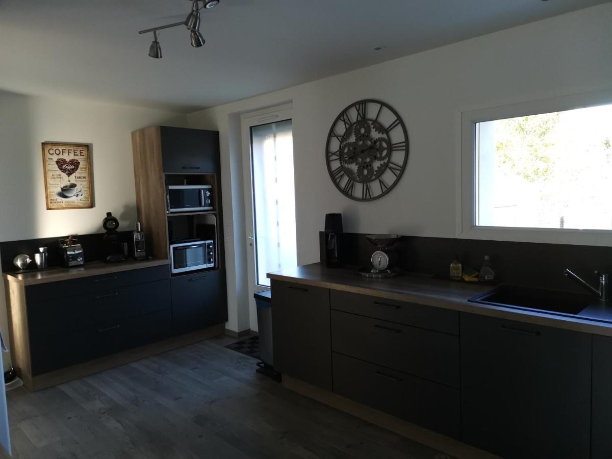 La Ferme De Pham Bed & Breakfast Belberaud Dış mekan fotoğraf